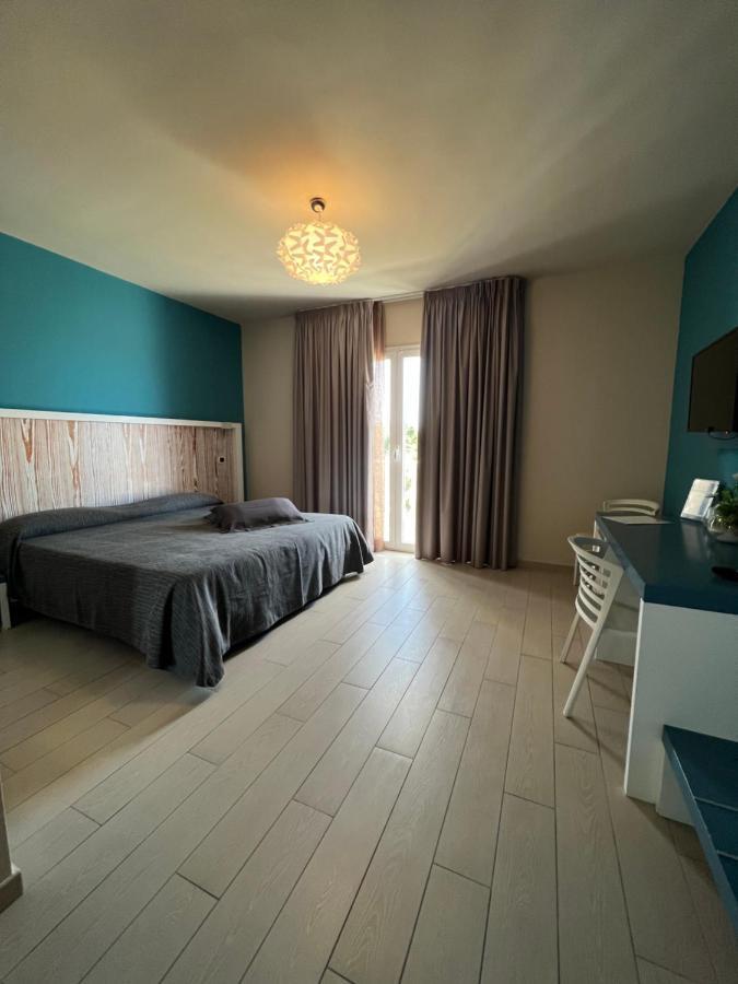 Tabu Hotel Порто-Чезарео Экстерьер фото