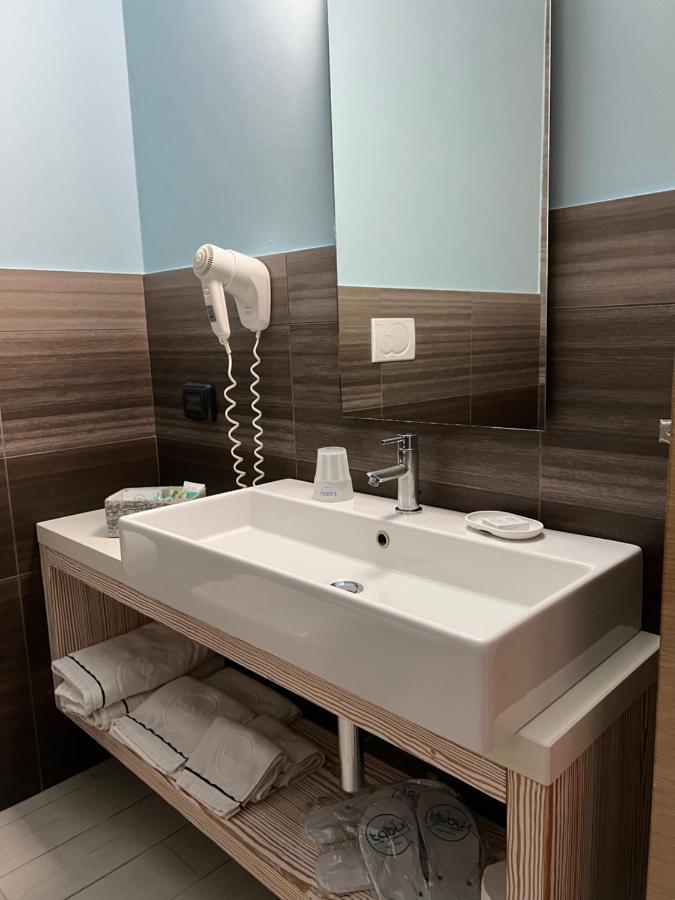 Tabu Hotel Порто-Чезарео Экстерьер фото