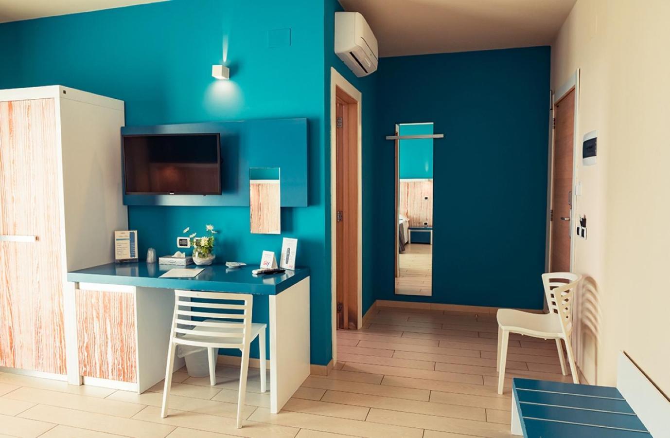 Tabu Hotel Порто-Чезарео Экстерьер фото